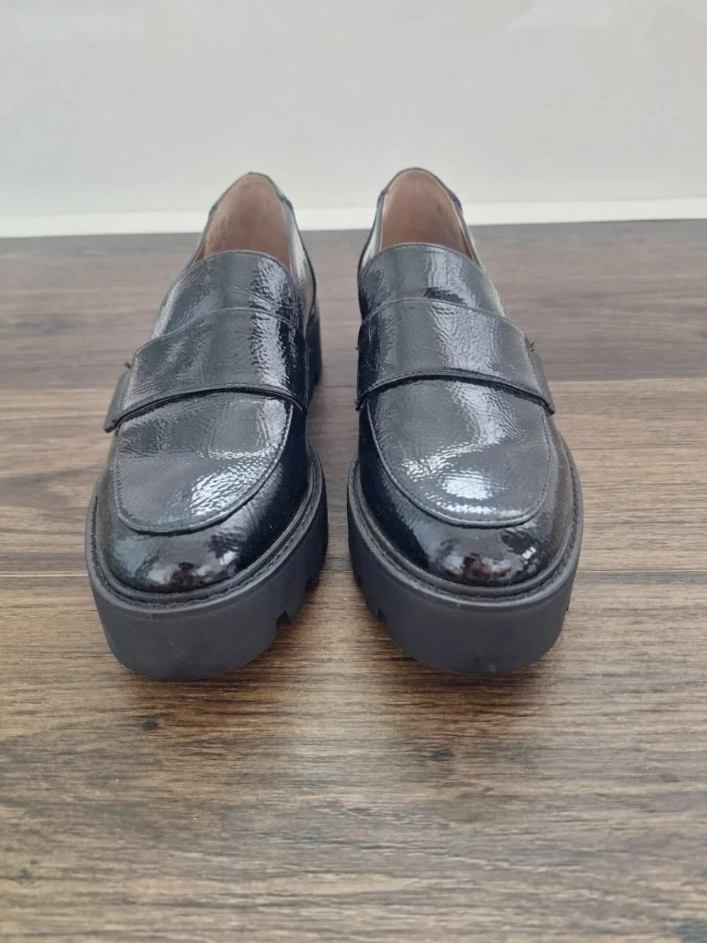 NWOT Franco Sarto Brindy Patent Leather Size 8.5 Loafers Black Lug Sole Slip On